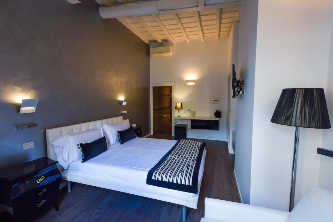 Navona Secret Stay Guest House โรม ภายนอก รูปภาพ