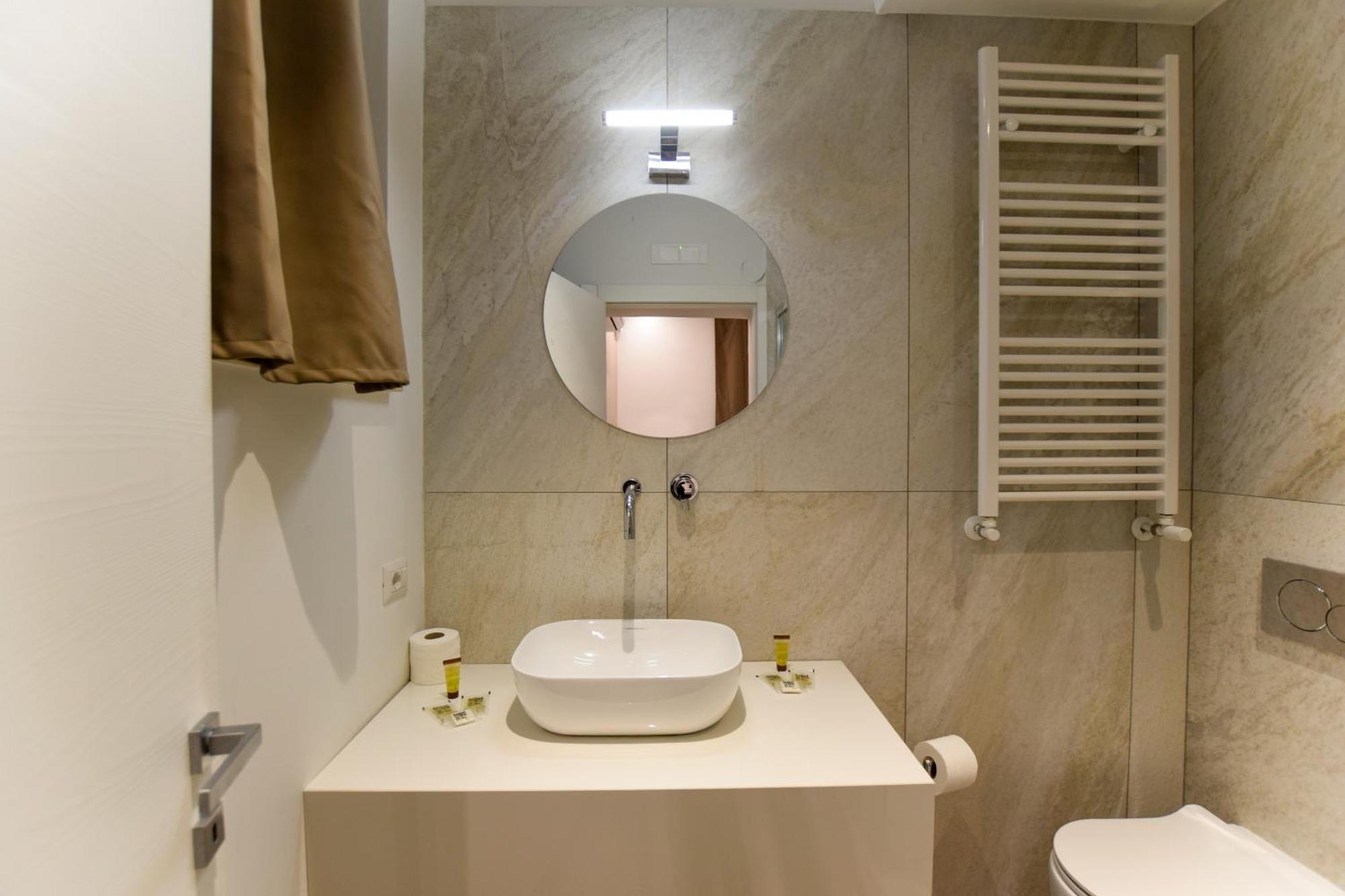 Navona Secret Stay Guest House โรม ภายนอก รูปภาพ