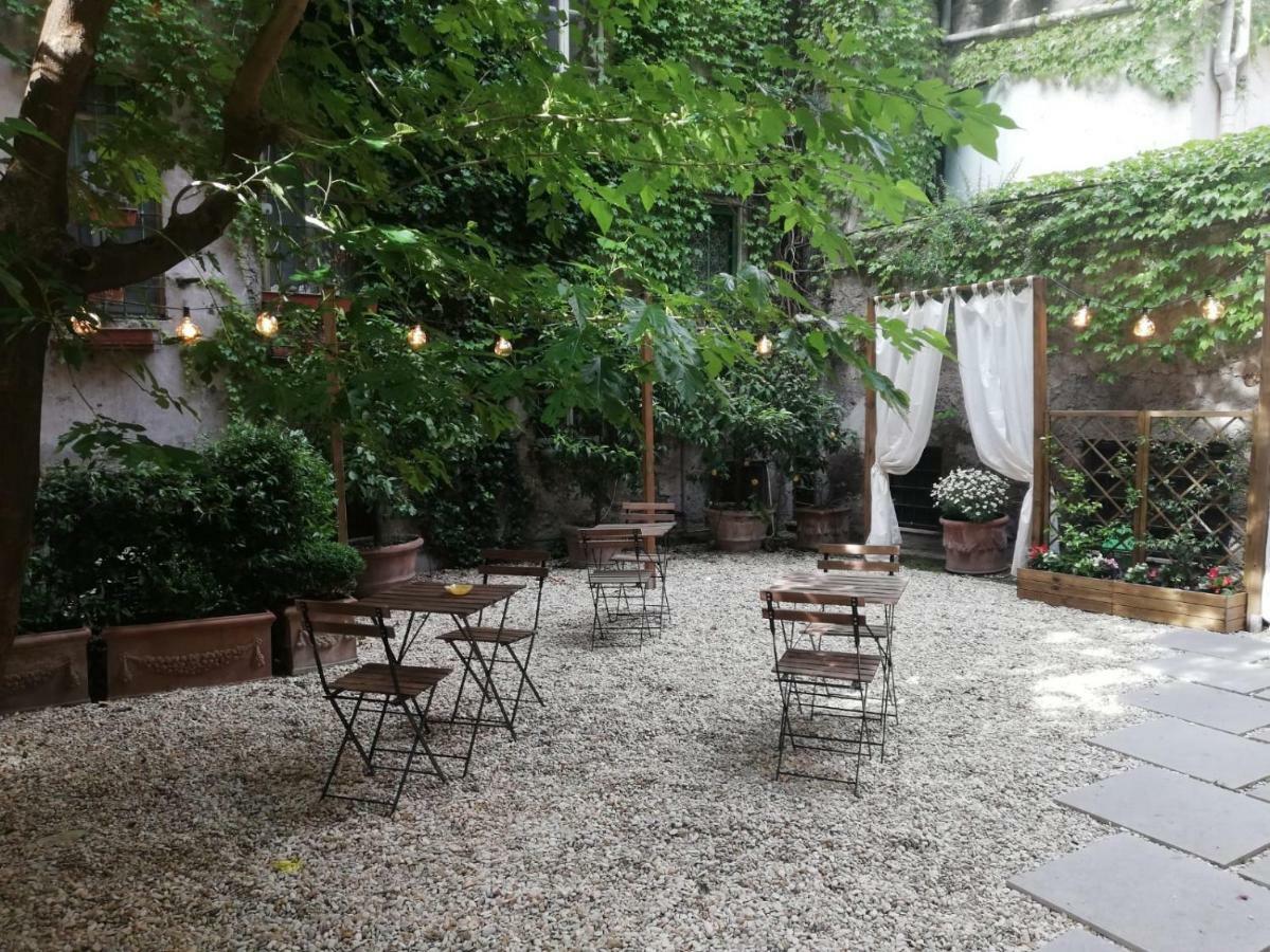 Navona Secret Stay Guest House โรม ภายนอก รูปภาพ